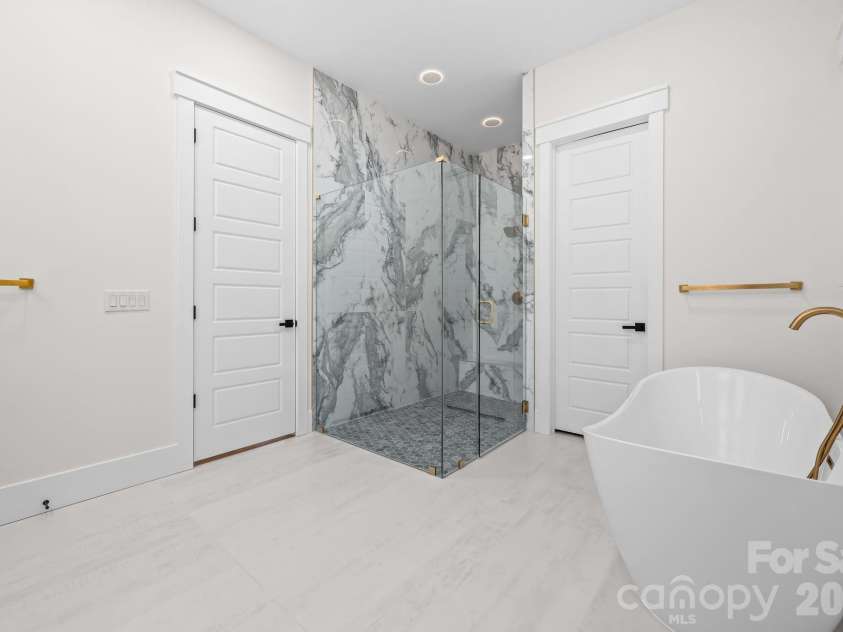 8941 Blair Road, Charlotte, NC 28227.  MLS# CAR4415120, YatesRealty ID 44913. 