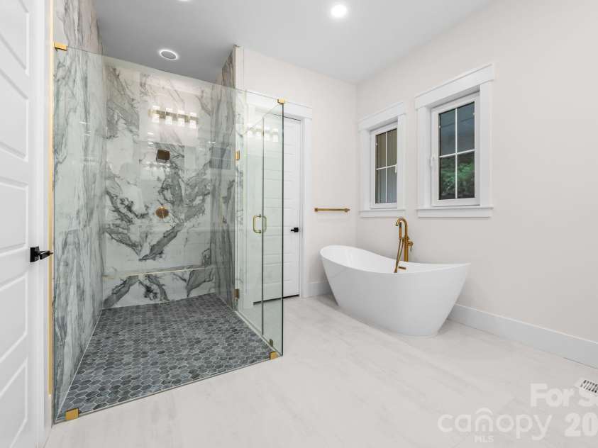 8941 Blair Road, Charlotte, NC 28227.  MLS# CAR4415120, YatesRealty ID 44913. 