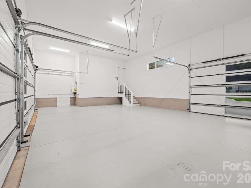 8941 Blair Road, Charlotte, NC 28227.  MLS# CAR4415120, YatesRealty ID 44913. 