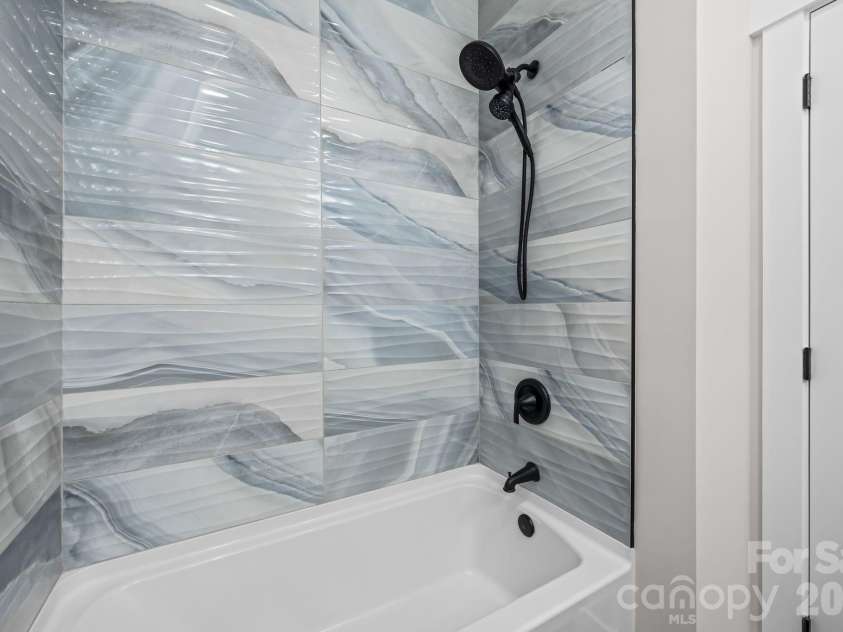 8941 Blair Road, Charlotte, NC 28227.  MLS# CAR4415120, YatesRealty ID 44913. 