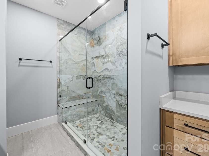 8941 Blair Road, Charlotte, NC 28227.  MLS# CAR4415120, YatesRealty ID 44913. 