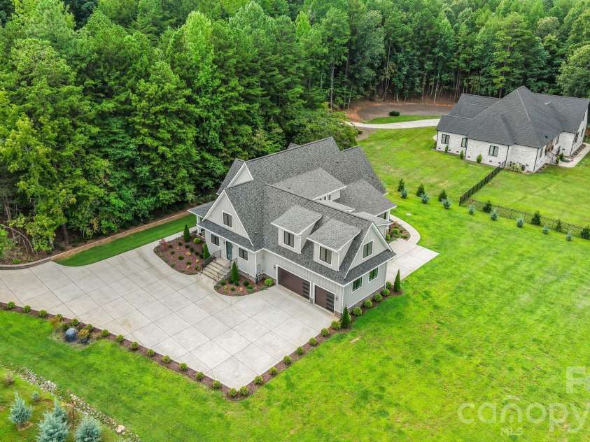 8941 Blair Road, Charlotte, NC 28227.  MLS# CAR4415120, YatesRealty ID 44913. 