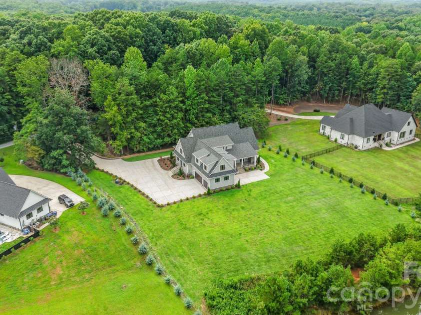 8941 Blair Road, Charlotte, NC 28227.  MLS# CAR4415120, YatesRealty ID 44913. 