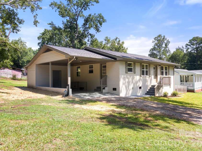 2325 Fowler Street, Kannapolis, NC 28083.  MLS# CAR4388762, YatesRealty ID 44914. 