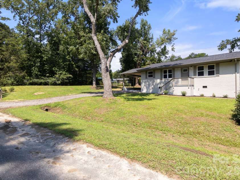 2325 Fowler Street, Kannapolis, NC 28083.  MLS# CAR4388762, YatesRealty ID 44914. 