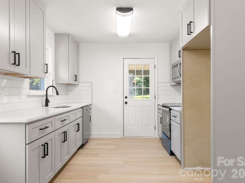 2325 Fowler Street, Kannapolis, NC 28083.  MLS# CAR4388762, YatesRealty ID 44914. 