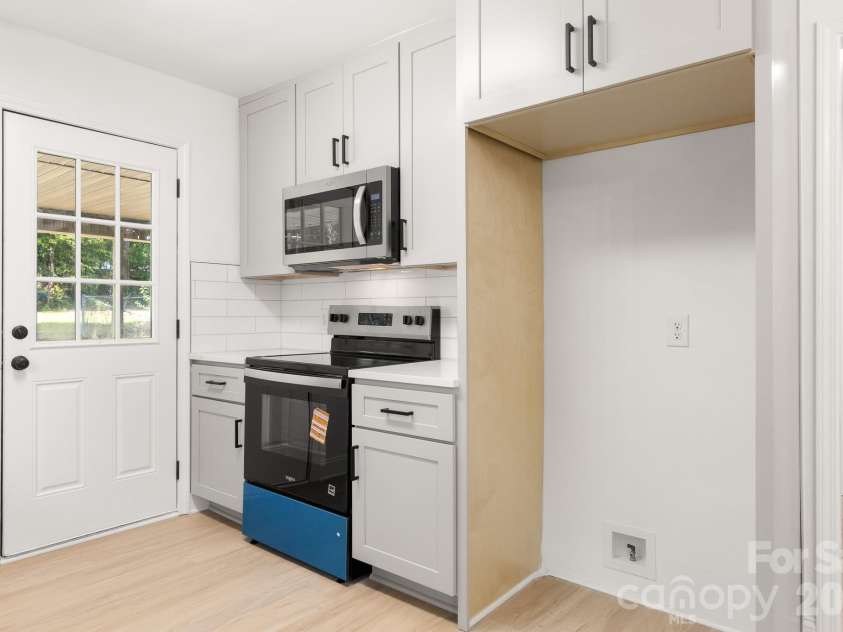2325 Fowler Street, Kannapolis, NC 28083.  MLS# CAR4388762, YatesRealty ID 44914. 