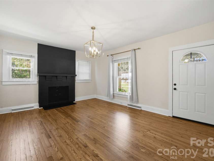 101 Sunset Drive, Stanley, NC 28164.  MLS# CAR4412993, YatesRealty ID 44915. 