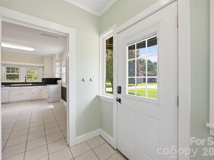 101 Sunset Drive, Stanley, NC 28164.  MLS# CAR4412993, YatesRealty ID 44915. 