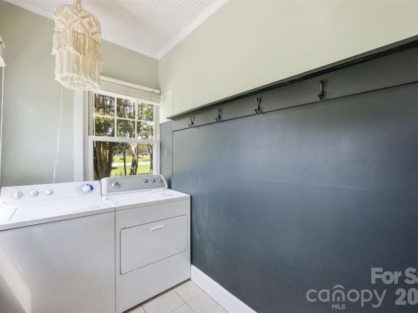 101 Sunset Drive, Stanley, NC 28164.  MLS# CAR4412993, YatesRealty ID 44915. 