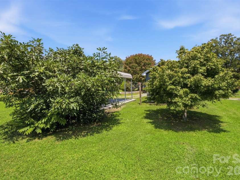 101 Sunset Drive, Stanley, NC 28164.  MLS# CAR4412993, YatesRealty ID 44915. 
