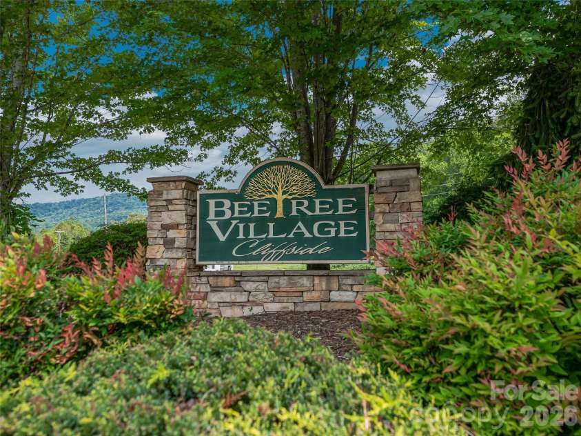 23 Village Overlook Loop, Swannanoa, NC 28778.  MLS# CAR4403854, YatesRealty ID 44921. 