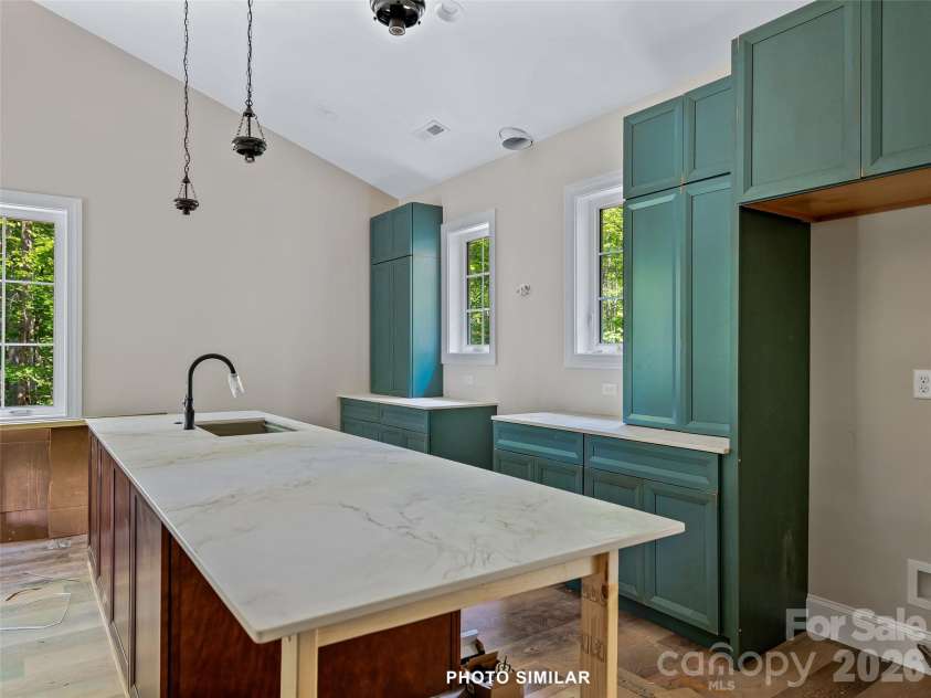 23 Village Overlook Loop, Swannanoa, NC 28778.  MLS# CAR4403854, YatesRealty ID 44921. 