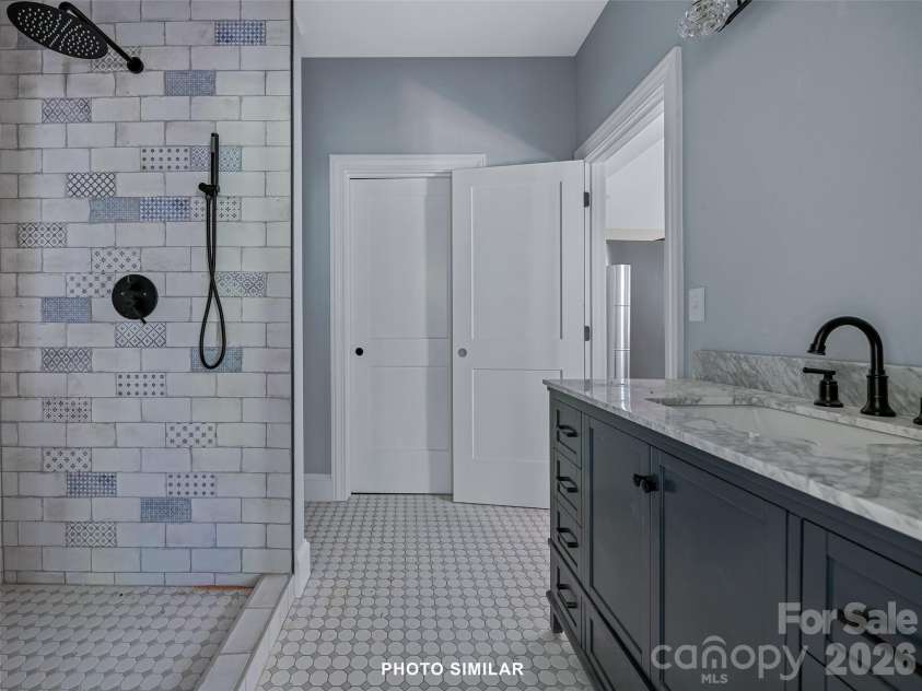23 Village Overlook Loop, Swannanoa, NC 28778.  MLS# CAR4403854, YatesRealty ID 44921. 