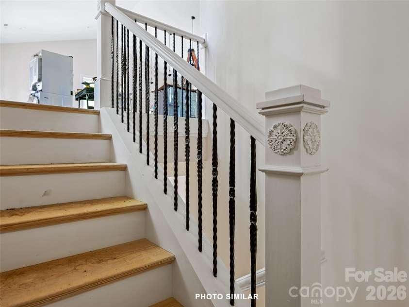 23 Village Overlook Loop, Swannanoa, NC 28778.  MLS# CAR4403854, YatesRealty ID 44921. 