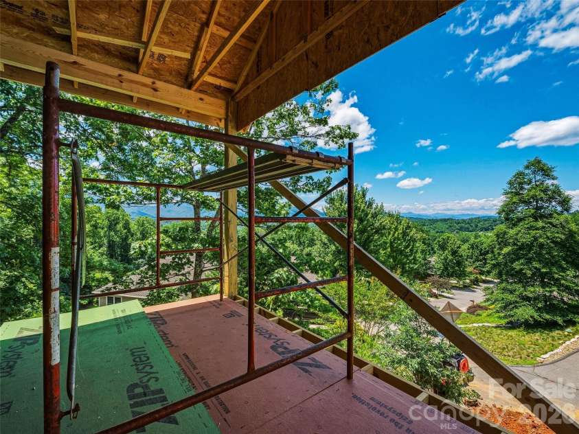 23 Village Overlook Loop, Swannanoa, NC 28778.  MLS# CAR4403854, YatesRealty ID 44921. 