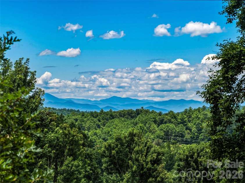 23 Village Overlook Loop, Swannanoa, NC 28778.  MLS# CAR4403854, YatesRealty ID 44921. 