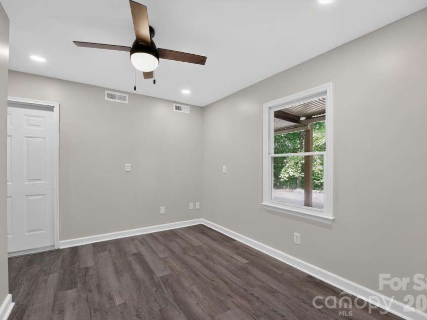 1472 Old Tara Lane, Fort Mill, SC 29708.  MLS# CAR4415469, YatesRealty ID 44922. 