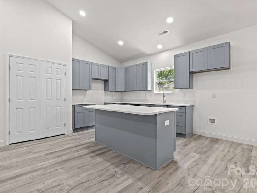 505 Dunlap Street, Lancaster, SC 29720.  MLS# CAR4415288, YatesRealty ID 44925. 