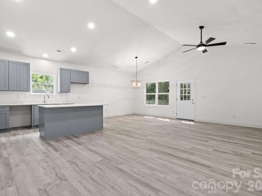 505 Dunlap Street, Lancaster, SC 29720.  MLS# CAR4415288, YatesRealty ID 44925. 