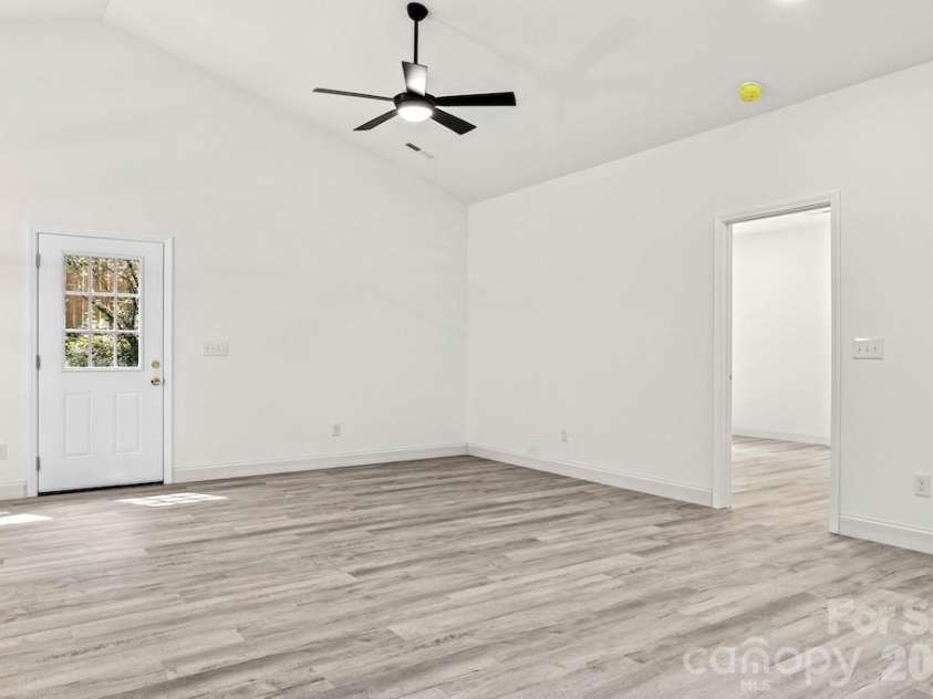 505 Dunlap Street, Lancaster, SC 29720.  MLS# CAR4415288, YatesRealty ID 44925. 