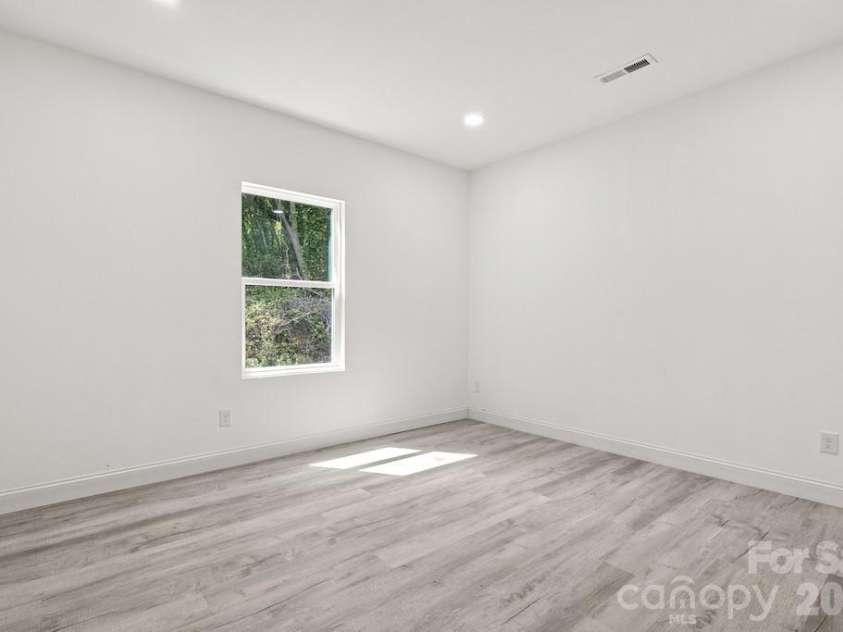 505 Dunlap Street, Lancaster, SC 29720.  MLS# CAR4415288, YatesRealty ID 44925. 