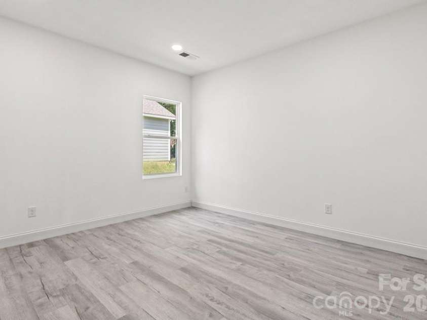 505 Dunlap Street, Lancaster, SC 29720.  MLS# CAR4415288, YatesRealty ID 44925. 