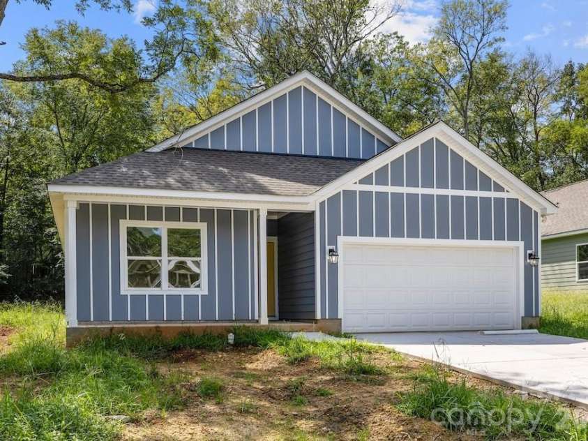 505 Dunlap Street, Lancaster, SC 29720.  MLS# CAR4415288, YatesRealty ID 44925. 