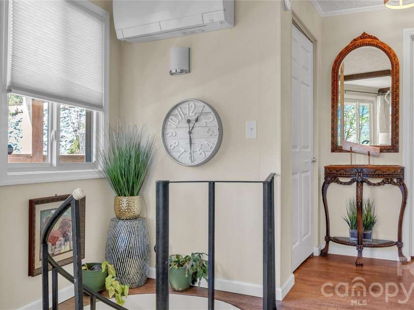 315 Timber Ridge Road, Sugar Mountain, NC 28604.  MLS# CAR4387055, YatesRealty ID 44927. 