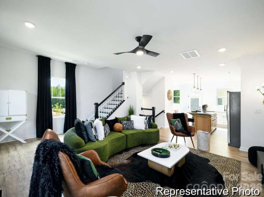 2233 Friendship Fern Road, Charlotte, NC 28213.  MLS# CAR4409980, YatesRealty ID 44928. 