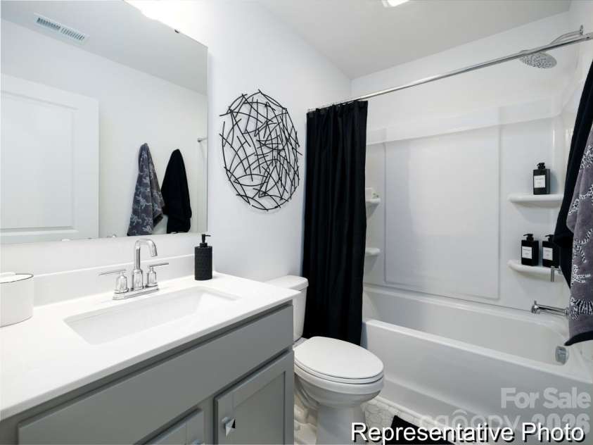 2233 Friendship Fern Road, Charlotte, NC 28213.  MLS# CAR4409980, YatesRealty ID 44928. 