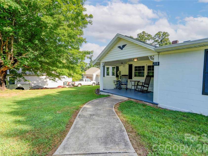 218 Oxford Street, Spindale, NC 28160.  MLS# CAR4414894, YatesRealty ID 44929. Front Walk