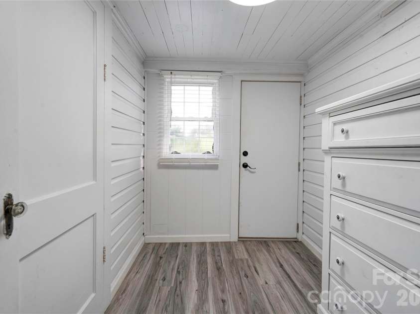 218 Oxford Street, Spindale, NC 28160.  MLS# CAR4414894, YatesRealty ID 44929. Mud Room