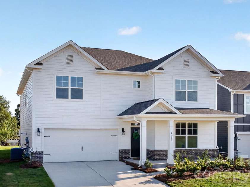 4249 Round Table Drive, Gastonia, NC 28056.  MLS# CAR4358554, YatesRealty ID 4493. 