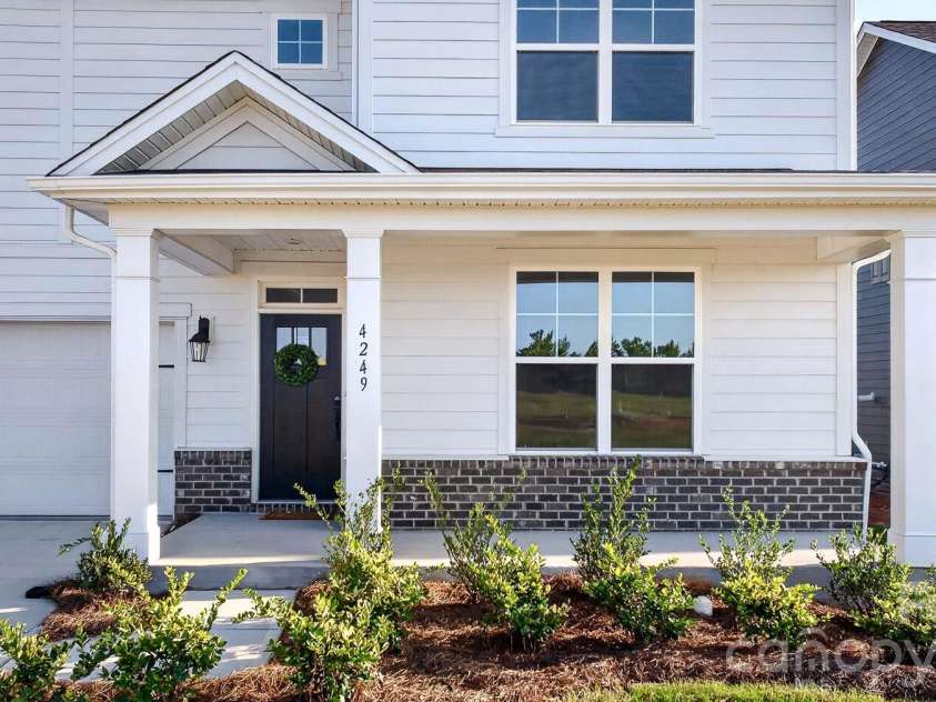4249 Round Table Drive, Gastonia, NC 28056.  MLS# CAR4358554, YatesRealty ID 4493. 