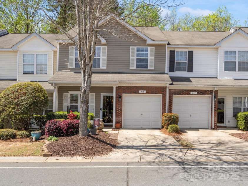 475 Delta Drive, Fort Mill, SC 29715.  MLS# CAR4242061, YatesRealty ID 4493. 
