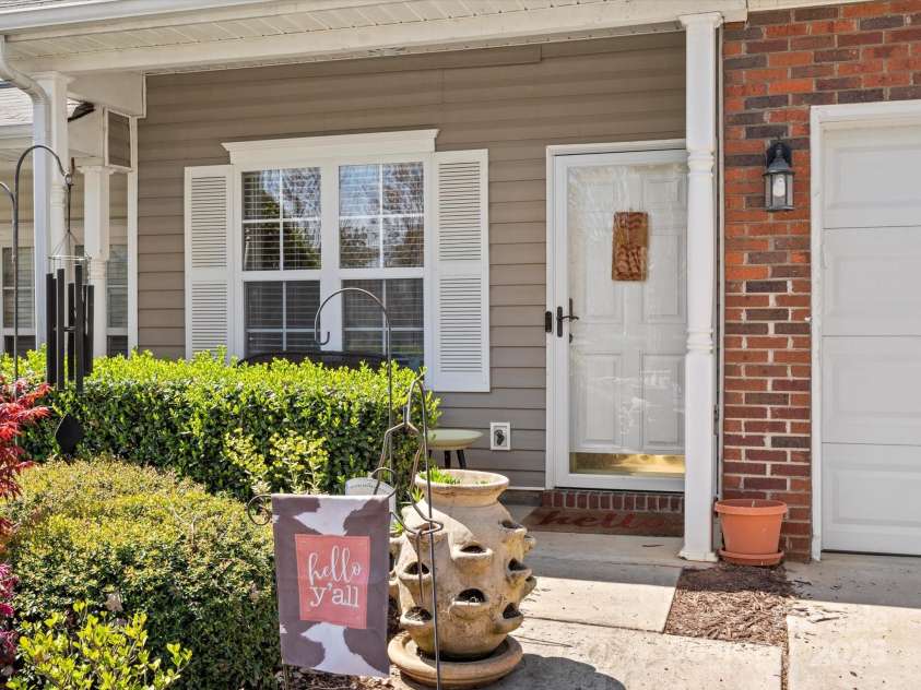475 Delta Drive, Fort Mill, SC 29715.  MLS# CAR4242061, YatesRealty ID 4493. 