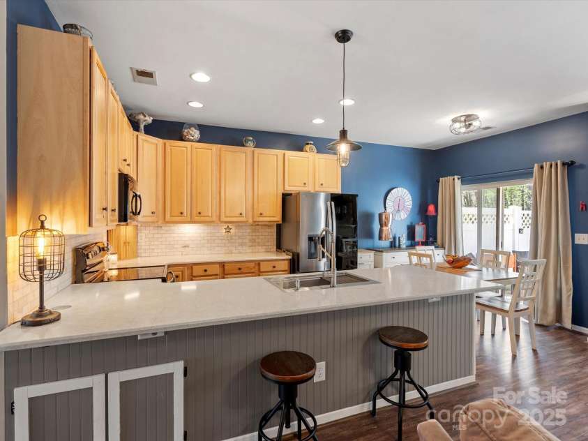 475 Delta Drive, Fort Mill, SC 29715.  MLS# CAR4242061, YatesRealty ID 4493. 