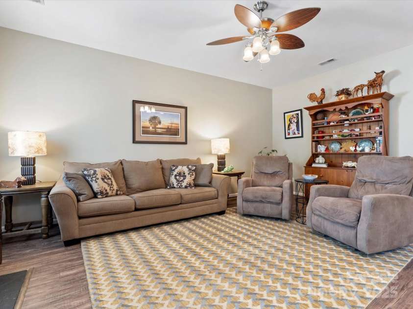475 Delta Drive, Fort Mill, SC 29715.  MLS# CAR4242061, YatesRealty ID 4493. 