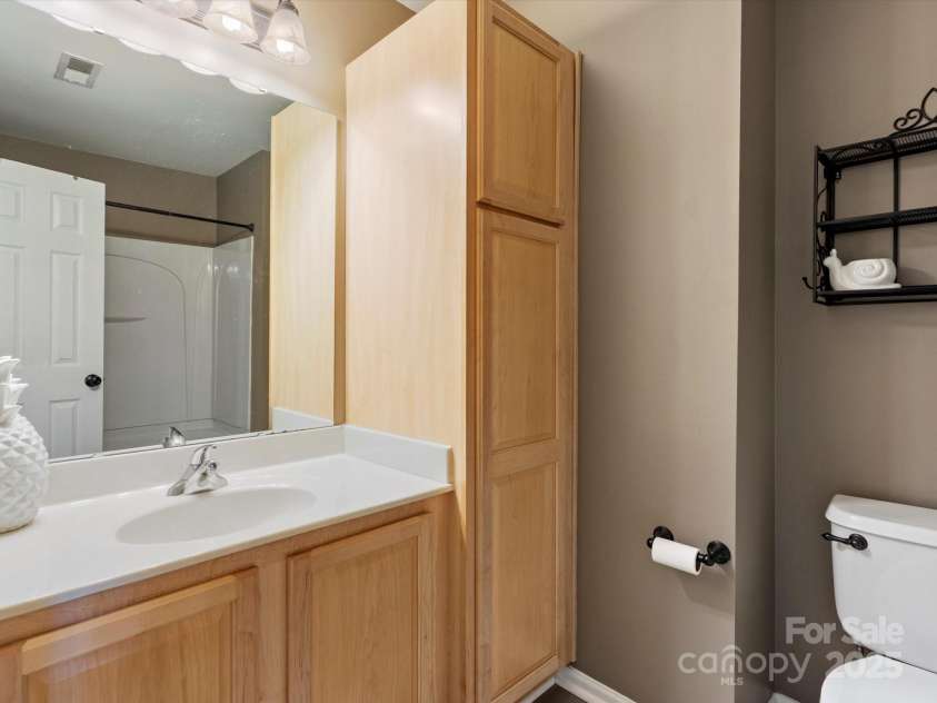 475 Delta Drive, Fort Mill, SC 29715.  MLS# CAR4242061, YatesRealty ID 4493. 