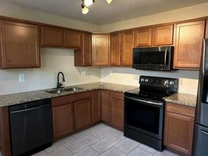 3616 Fagan Way, Charlotte, NC 28216.  MLS# CAR4415425, YatesRealty ID 44931. 