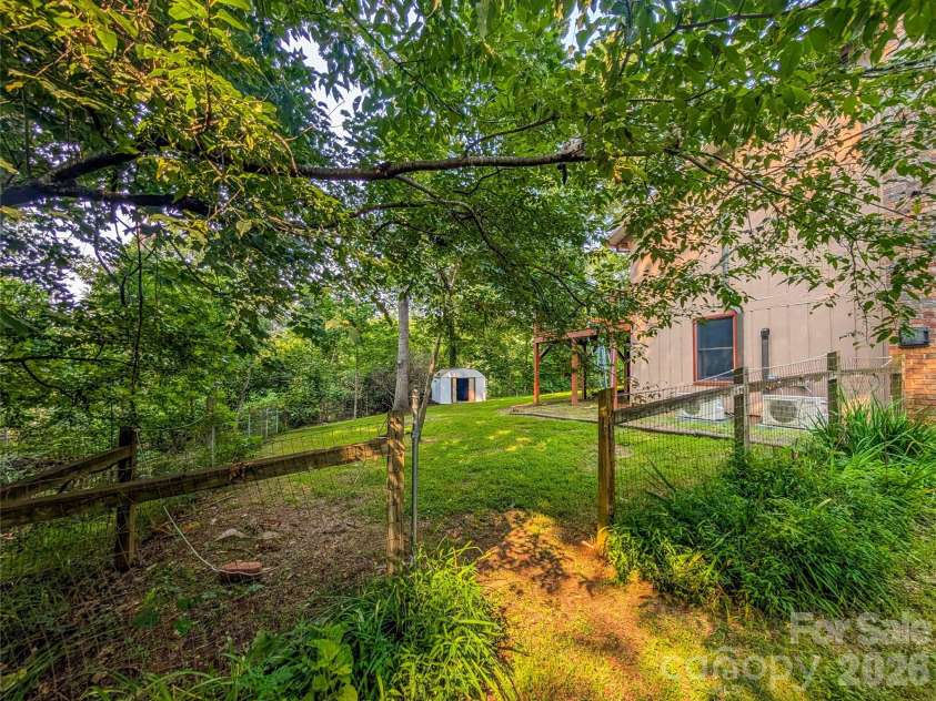 328 Wooded Valley Lane, Burnsville, NC 28714.  MLS# CAR4409092, YatesRealty ID 44933. 