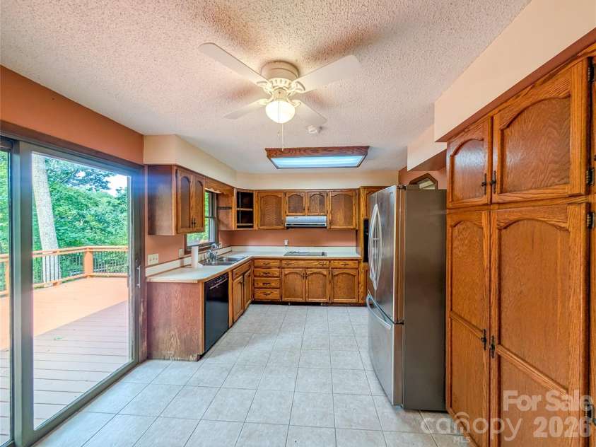 328 Wooded Valley Lane, Burnsville, NC 28714.  MLS# CAR4409092, YatesRealty ID 44933. 