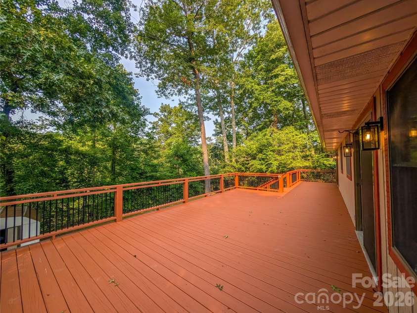 328 Wooded Valley Lane, Burnsville, NC 28714.  MLS# CAR4409092, YatesRealty ID 44933. 