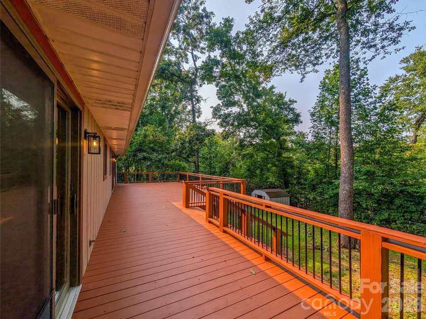 328 Wooded Valley Lane, Burnsville, NC 28714.  MLS# CAR4409092, YatesRealty ID 44933. 