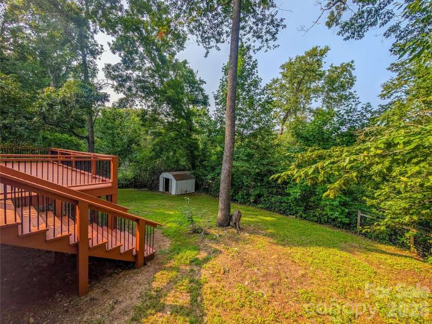 328 Wooded Valley Lane, Burnsville, NC 28714.  MLS# CAR4409092, YatesRealty ID 44933. 