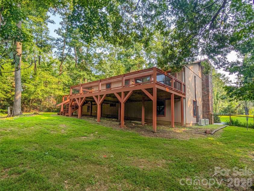 328 Wooded Valley Lane, Burnsville, NC 28714.  MLS# CAR4409092, YatesRealty ID 44933. 