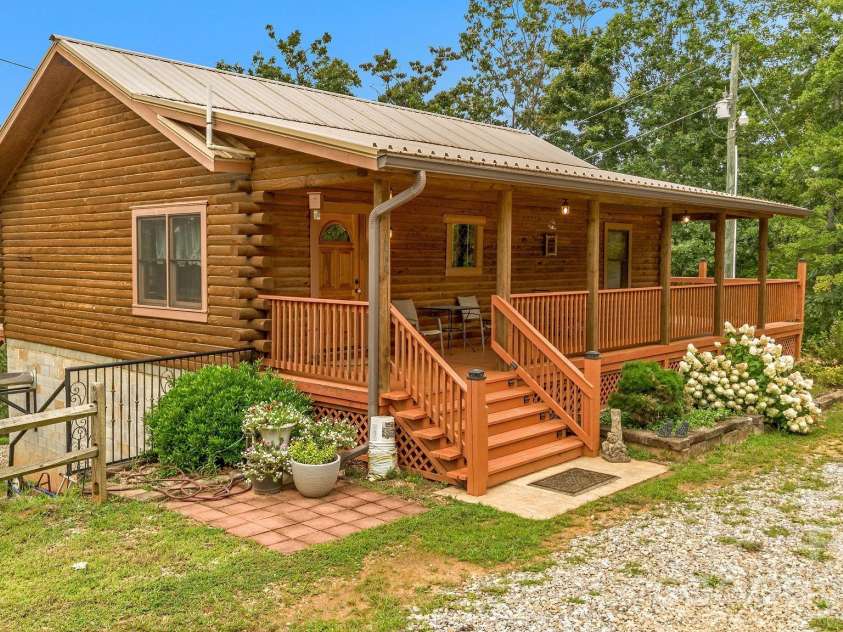 1070 Kindle Creek Drive, Ferguson, NC 28624.  MLS# CAR4415419, YatesRealty ID 44934. 