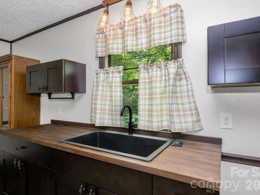1070 Kindle Creek Drive, Ferguson, NC 28624.  MLS# CAR4415419, YatesRealty ID 44934. 
