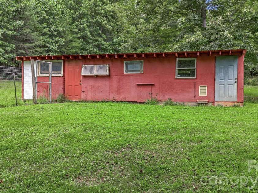 1070 Kindle Creek Drive, Ferguson, NC 28624.  MLS# CAR4415419, YatesRealty ID 44934. 